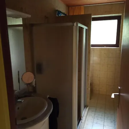 Apartment Haus Beim Wasser Im Gruenen In Sehr Ruhiger Lage!! *