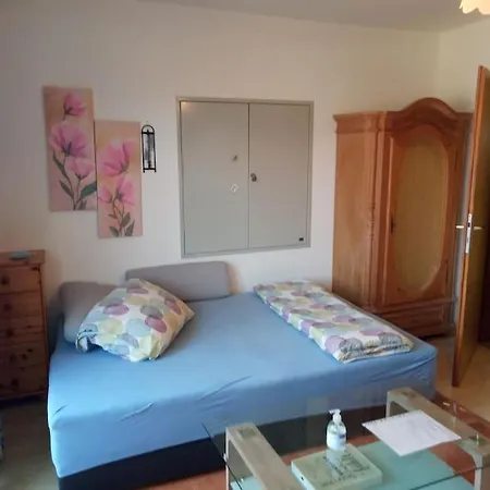 Haus Beim Wasser Im Gruenen In Sehr Ruhiger Lage!! Apartment